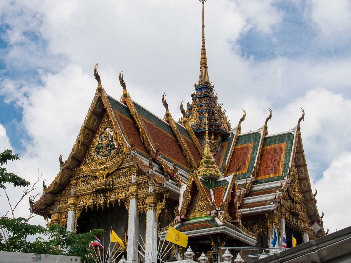 Bangkok City Temple (Golden Buddha + Wat Hua Lamphong)