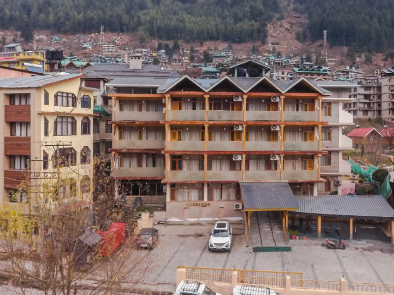 Hill River Resort by West Western (Central heated and Air cooled)