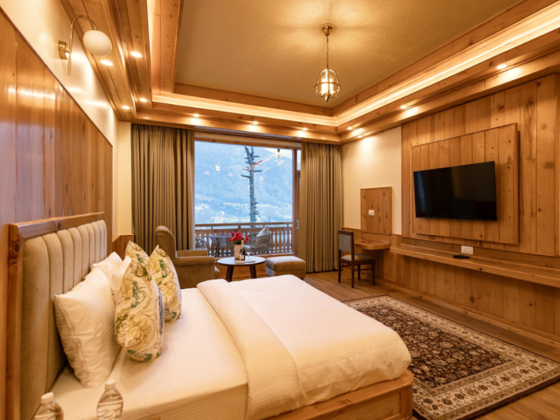 Holiday Heights & Spa Manali