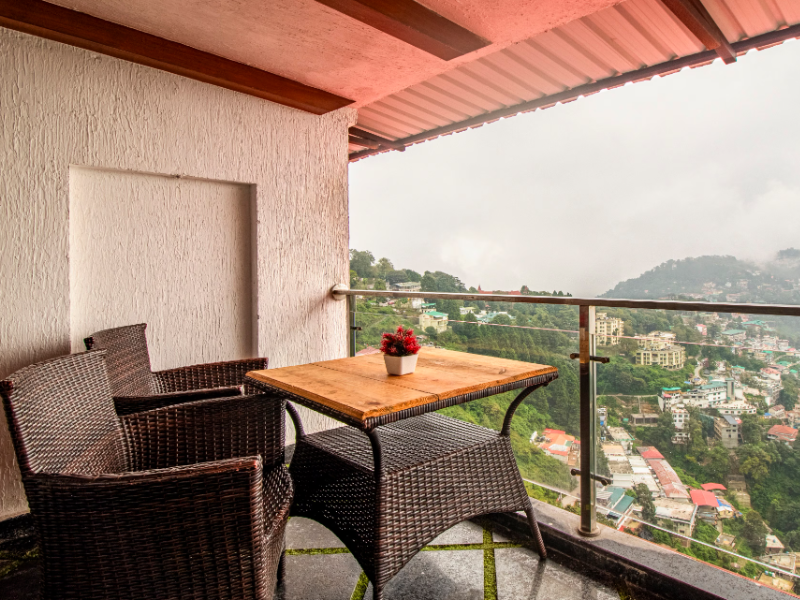 Treebo Premium Queen Of Hills 900 M From Mall Road