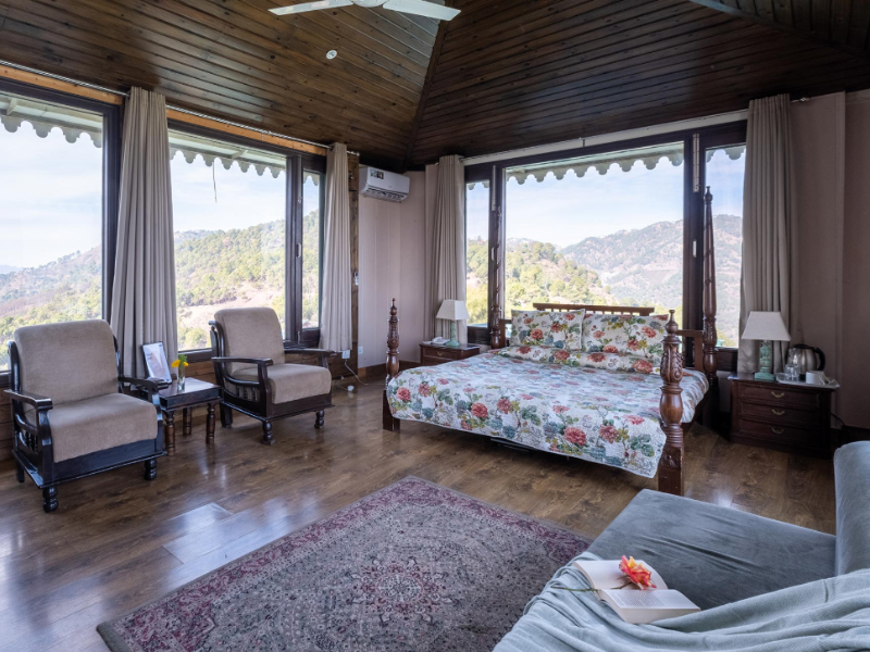 StayVista at Villa Mountain Crest with Outdoor Pool