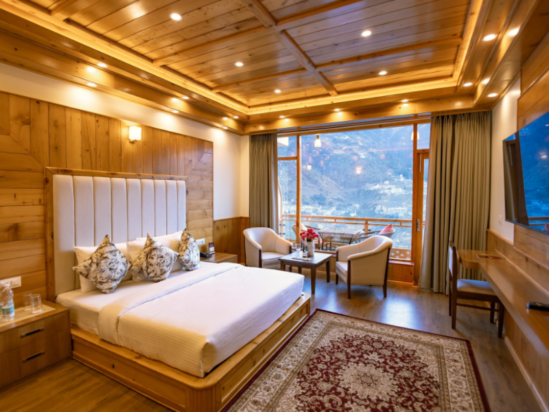 Holiday Heights & Spa Manali