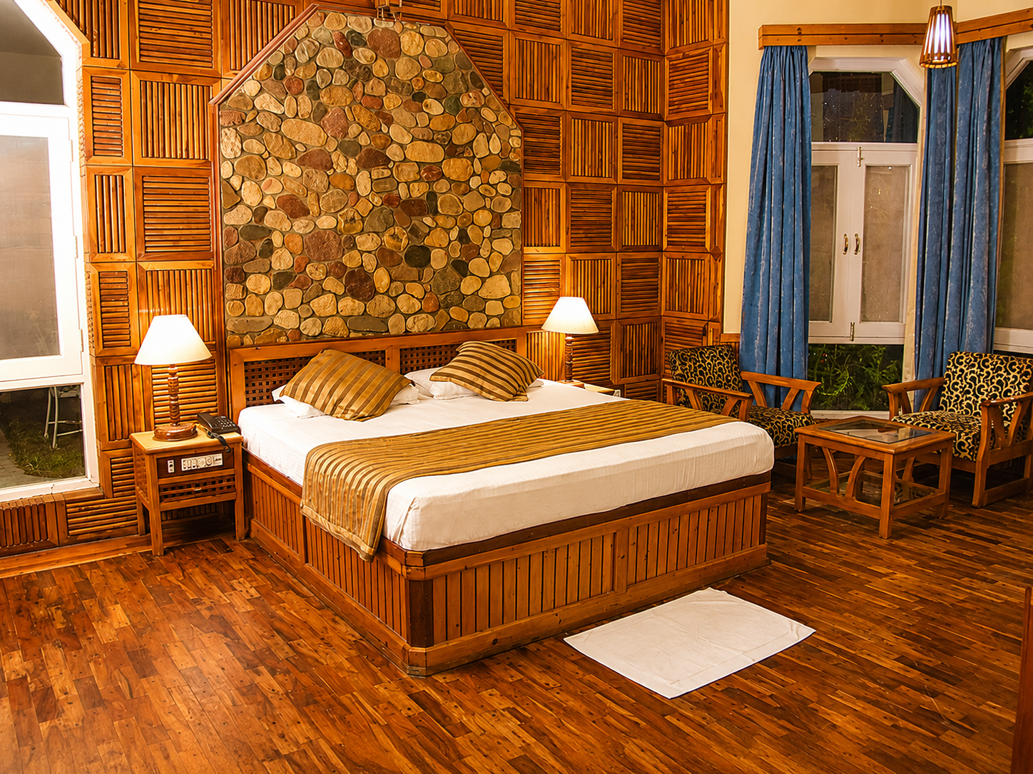The Wild Crest Resort, Jim corbrtt