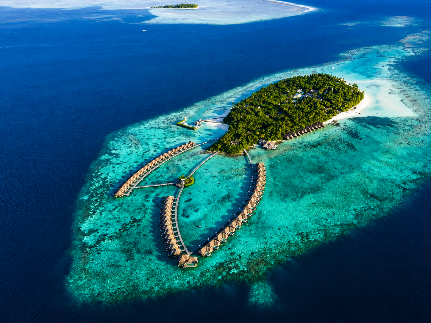 Maldives Luxury Getaway – Airport to Resort by Seaplane